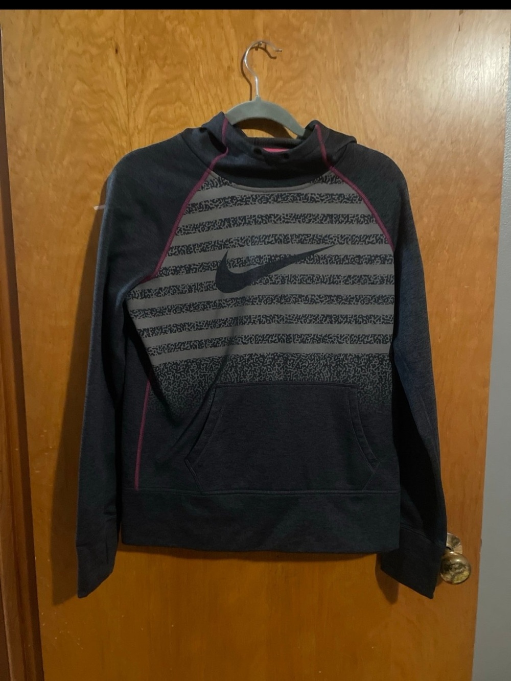 Nike Women's Black & Dark Gray Striped Pullover Sweatshirt